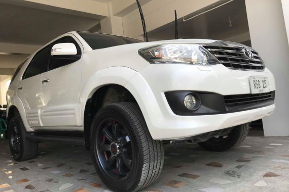 2015 Toyota Fortuner 2.5V Automatic Diesel 