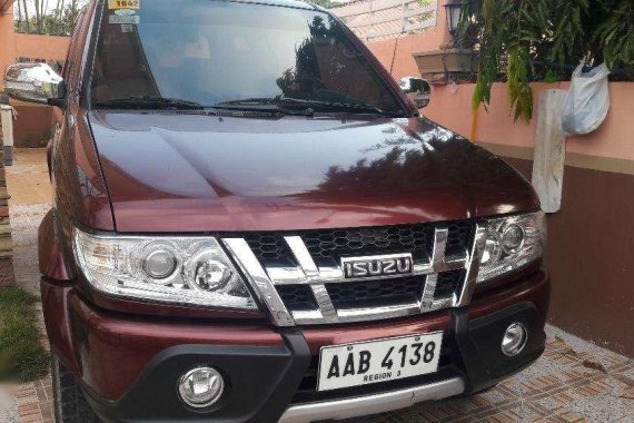 Isuzu Crosswind Sportivo x 2014 automatic for sale