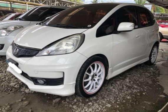 Honda Jazz 15v at my gen set up cbu 1st own 2011