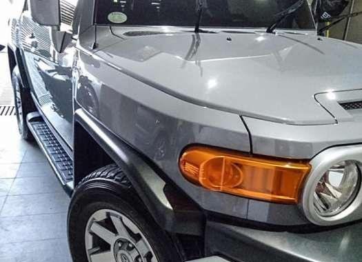 Excellent condition (seldom used) Toyota FJ Cruiser. 