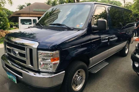 2010 Ford E150 matic  Low mileage