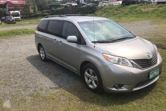 2011 Toyota Sienna LE Batmancars