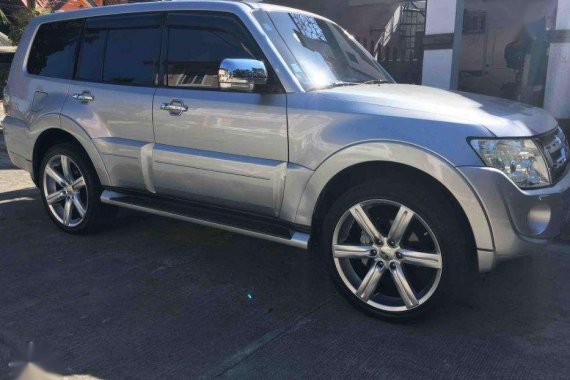 2013 Mitsubishi Pajero gls Sapporo Silver for sale