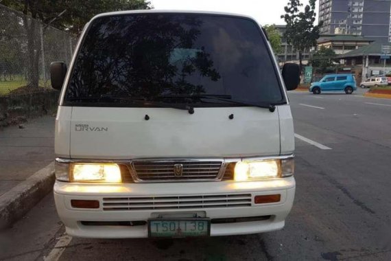 2011 Nissan Urvan shuttle for sale