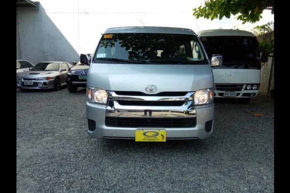 2015 Toyota Hiace Grandia GL AT for sale