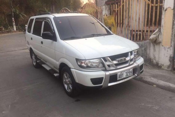 2015 Isuzu Crosswind XT FOR SALE