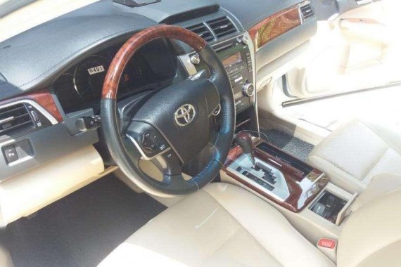2014 Toyota Camry 2.5v sedan for sale