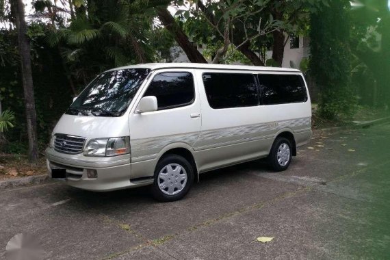 2003 TOYOTA Hiace Super Grandia Top Of The Line