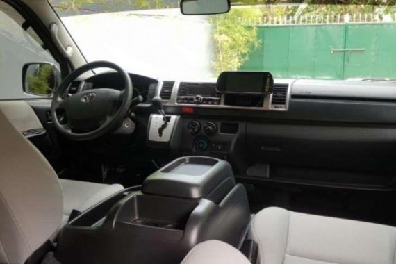 2016 Toyota Hiace Super Grandia Automatic transmission