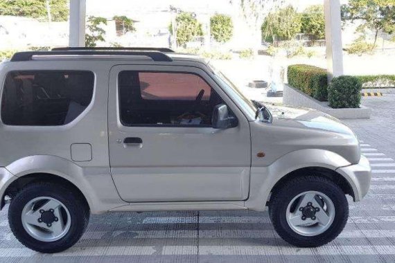 Suzuki Jimny 2003 manual transmission 1300CC DOHC