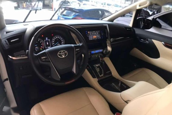 2016 Toyota Alphard A/T 3.5 V6 Full Options