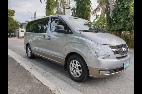 2012 Hyundai Starex VGT AT 2.5L FOR SALE