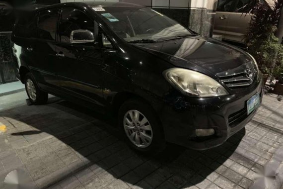 2010 Toyota Innova V Top of the line model