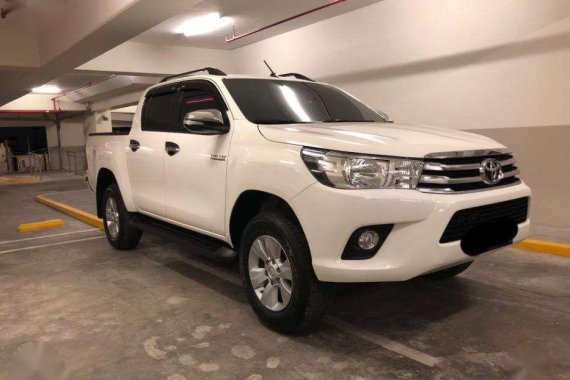 Toyota Hilux 2016 4x2 Automatic Transmission Freedom White