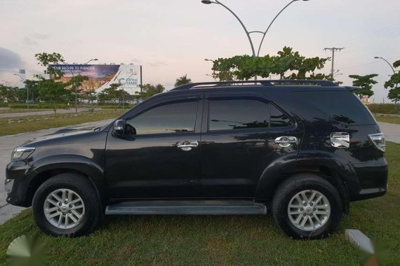 Top of the line 2013 Toyota Fortuner G AT low mileage