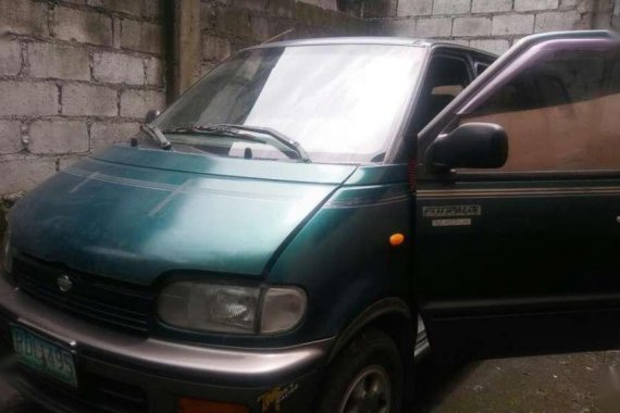 Like New Nissan Serena for sale