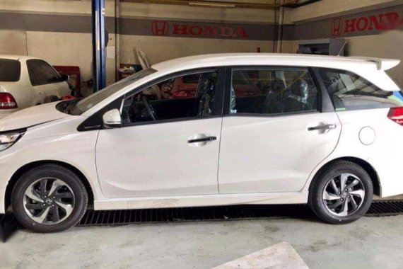 2018 Honda Mobilio 1.5 NAVI CVT RS MPV Brand New and Low Down Payment