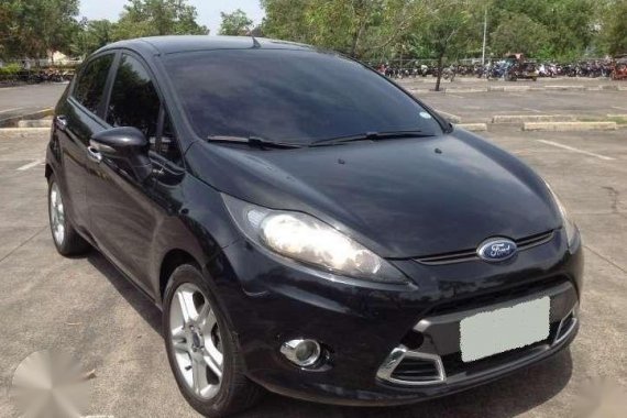 2012 FORD FIESTA . automatic - all power - well maintained 