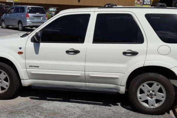 4x4 2005 Ford Escape XLT FOR SALE