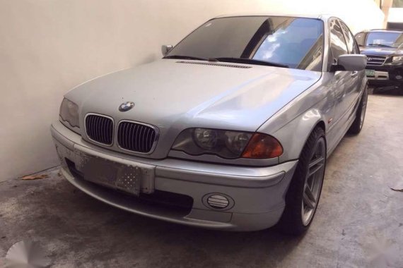 2000 series BMW 323i tiptronic for sale