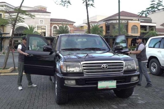 BULLETPROOF 2003 Toyota Land Cruiser (Level BR6) - Only 3.95M (Neg)