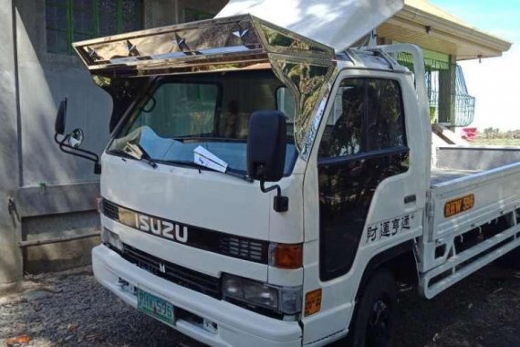 Like New Isuzu Elf for sale