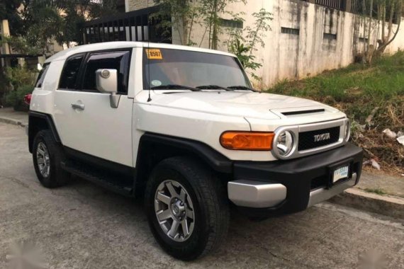 2016 TOYOTA FJ Cruiser 4.0L gasoline automatic 4x4