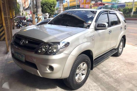 2005 Toyota Fortuner Gas for sale 