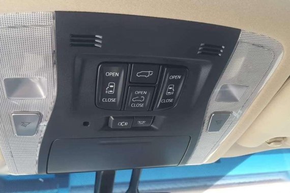 2017 Toyota Alphard V6 Automatic for sale 