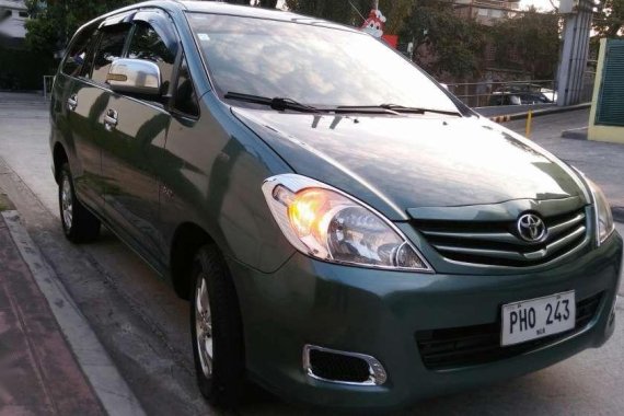 2010 Toyota Innova E Diesel Super Fresh