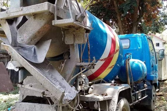 Isuzu Elf Wide Cement Mixer 2016 for sale