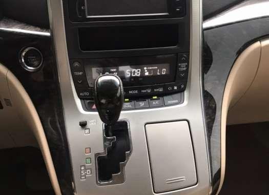 Toyota Alphard 2013 for sale 