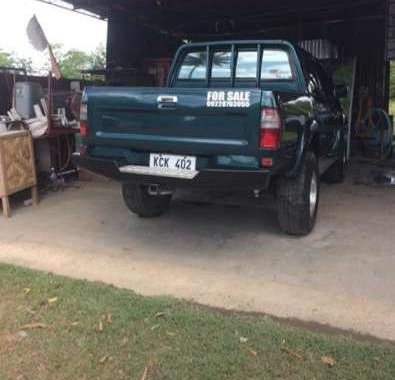 Toyota Hilux 2000 for sale 