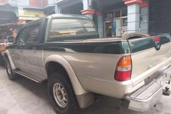 Mitsubishi Strada 2000 for sale