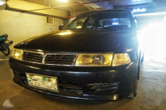 Mitsubishi Lancer 2000 for sale 