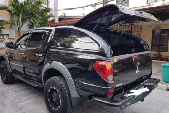 2010 Mitsubishi Strada pick up for sale