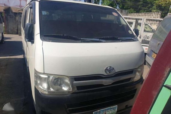 2012 Toyota Hiace commuter for sale 