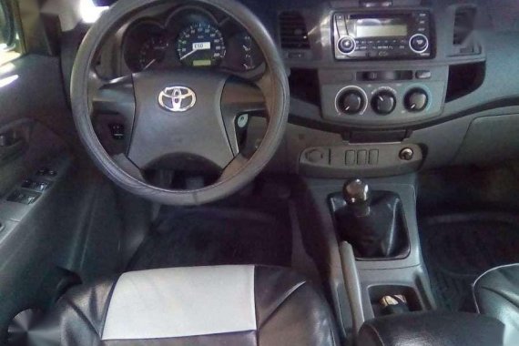 2013 Toyota Hilux E 4x2 MT for sale