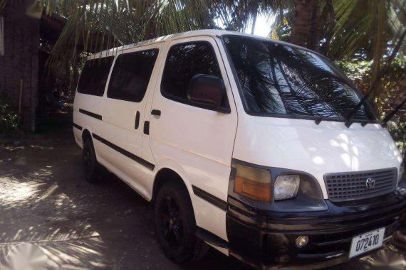 Toyota Hiace Van Manual Transmission 2003 for sale