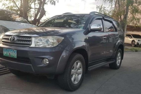2011 Toyota Fortuner G Diesel for sale 