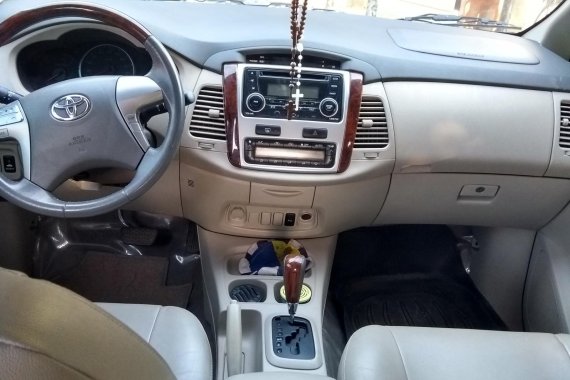 Toyota Innova V 2012 for sale 