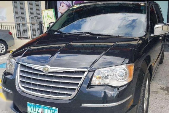 Chrysler Town and Country 2010 for sale