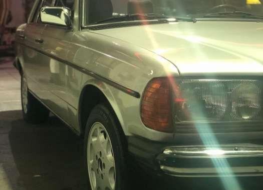 1982 Mercedes Benz 200 for sale