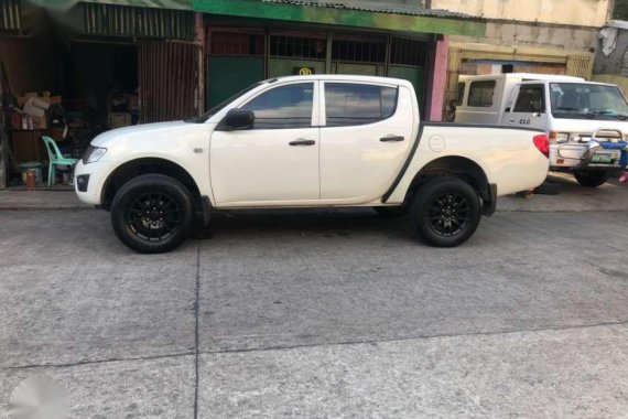 Mitsubishi Strada 2014 for sale