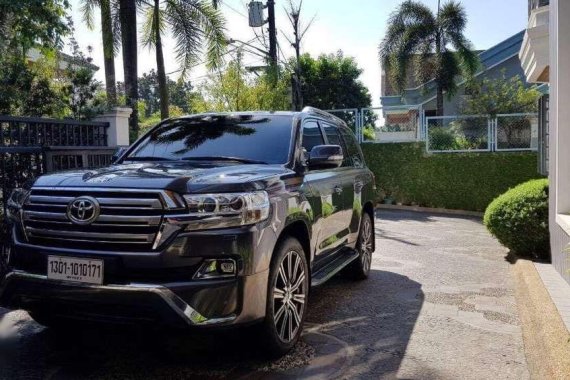 2018 Toyota Land Cruiser for sale