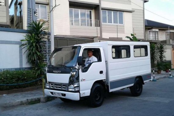 2010 Isuzu Nhr for sale