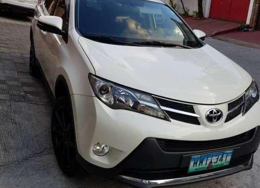 For Sale 2013 Toyota Rav4 2.5L Pearl White