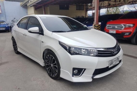 2014 Toyota Corolla Altis 2.0 V AT for sale