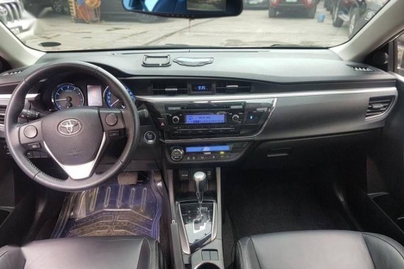 2014 Toyota Corolla Altis 2.0 V AT for sale