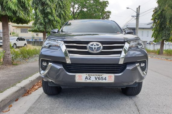 Selling Toyota Fortuner 2018 V in Las Pinas